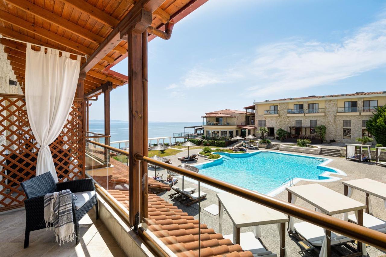 Blue Bay Halkidiki Hotel Afytos Exterior photo