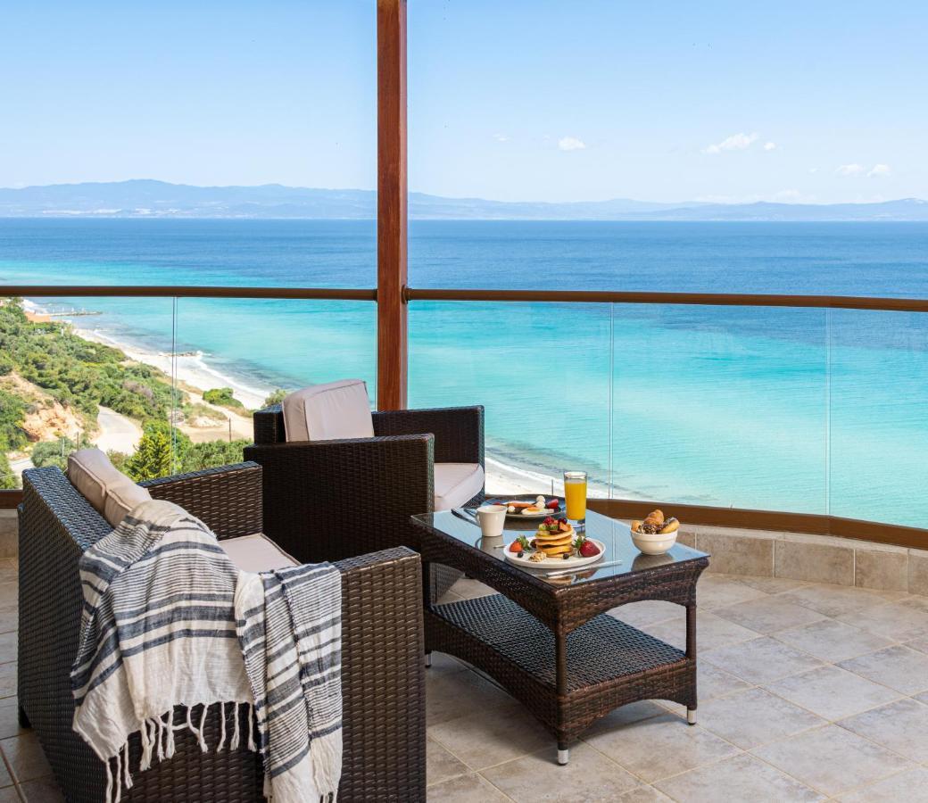 Blue Bay Halkidiki Hotel Afytos Exterior photo
