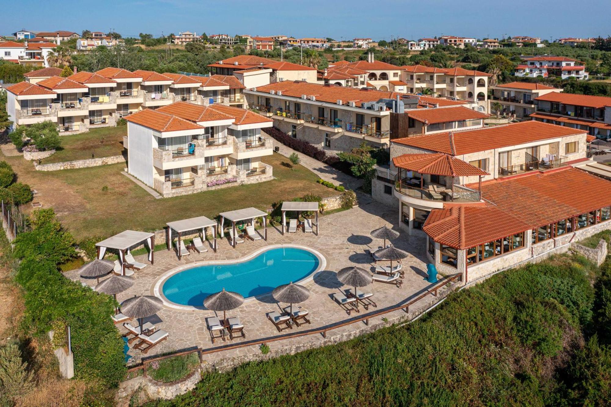 Blue Bay Halkidiki Hotel Afytos Exterior photo