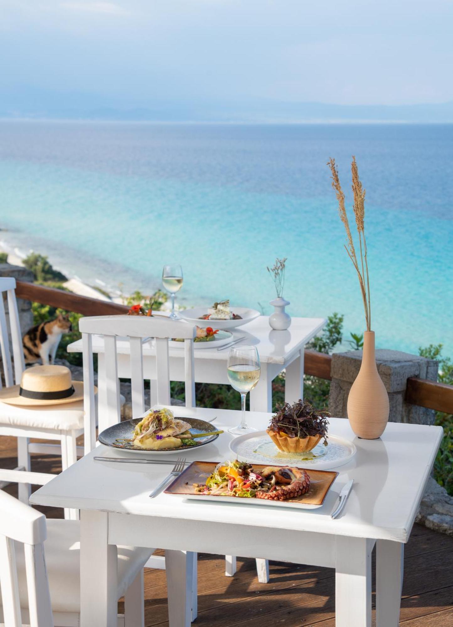 Blue Bay Halkidiki Hotel Afytos Exterior photo