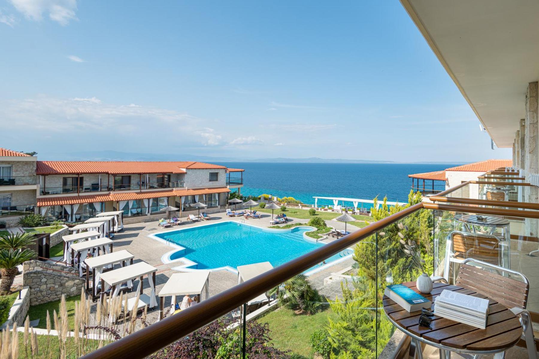 Blue Bay Halkidiki Hotel Afytos Exterior photo